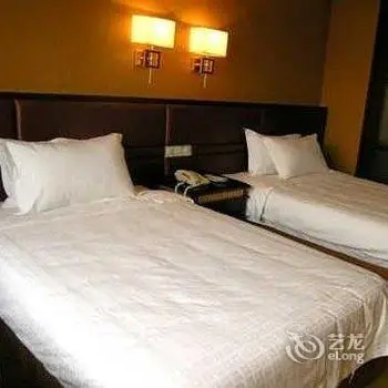 Juchen Hotel Zhongshan 