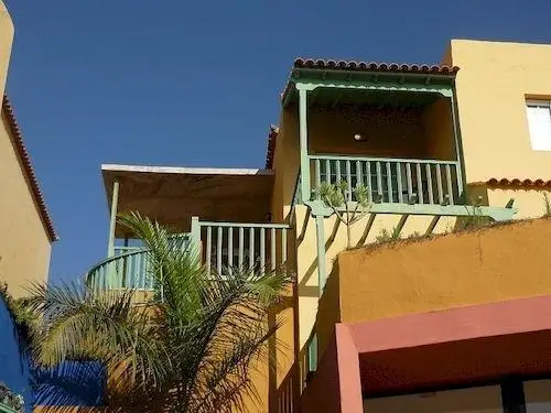 Apartamentos La Caleta Brena Baja