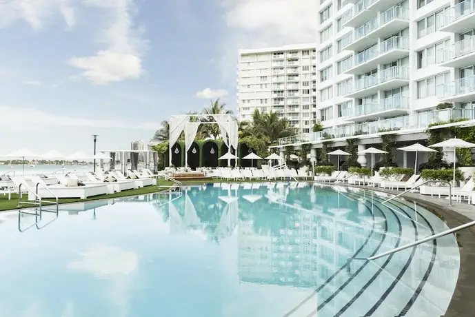 Mondrian South Beach 