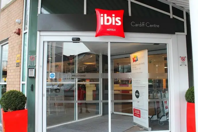 Ibis Cardiff Centre 