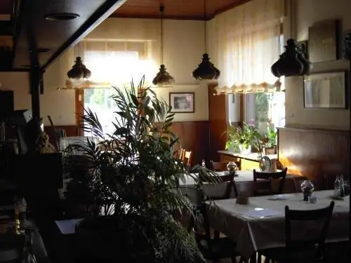 Hotel-Restaurant Zur Schonbach 