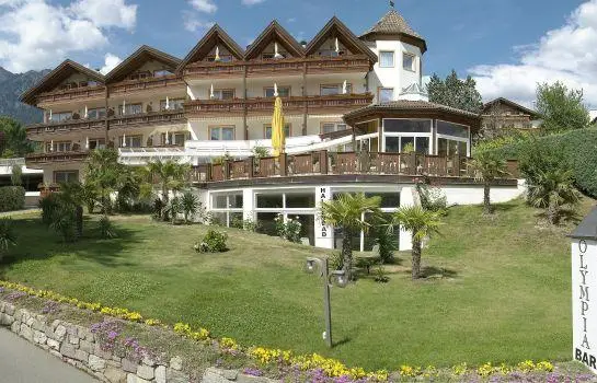 Olympia Hotel Tirolo