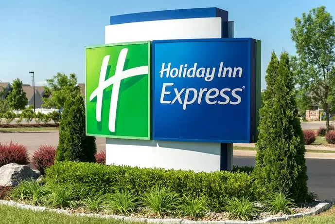 Holiday Inn Express & Suites Lexington Downtown Area-Keeneland 