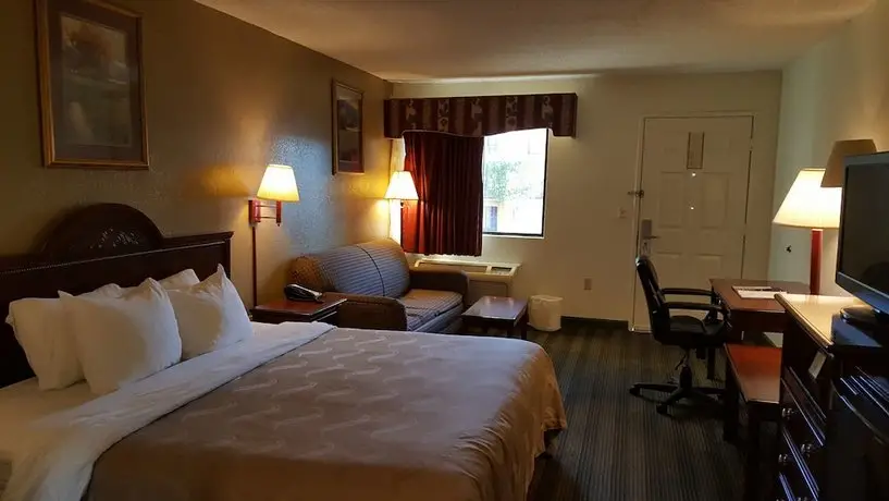 Quality Inn Mobile 