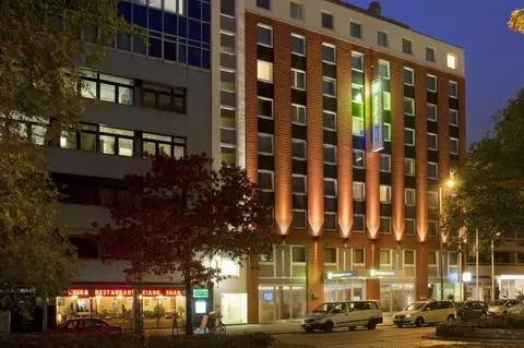 Premier Inn Berlin City West Hotel