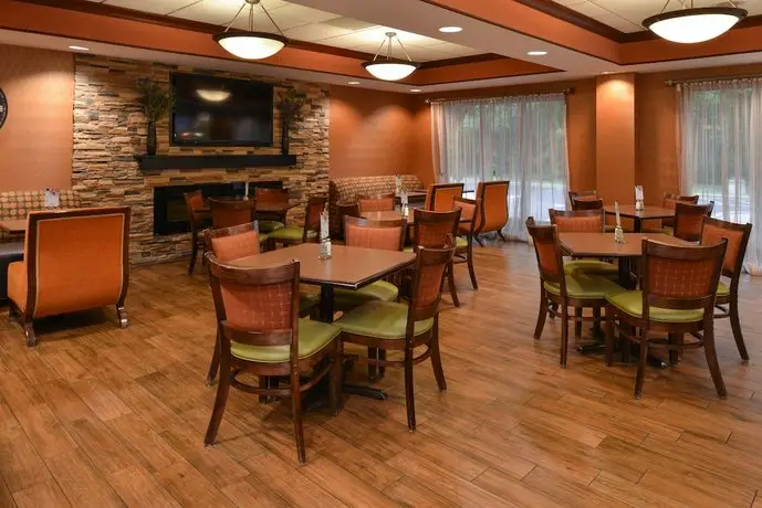 Holiday Inn Express Hotel & Suites Dayton-Centerville 