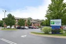 Holiday Inn Express Hotel & Suites Dayton-Centerville 