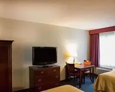 Quality Inn & Suites Forest Park Cincinnati 