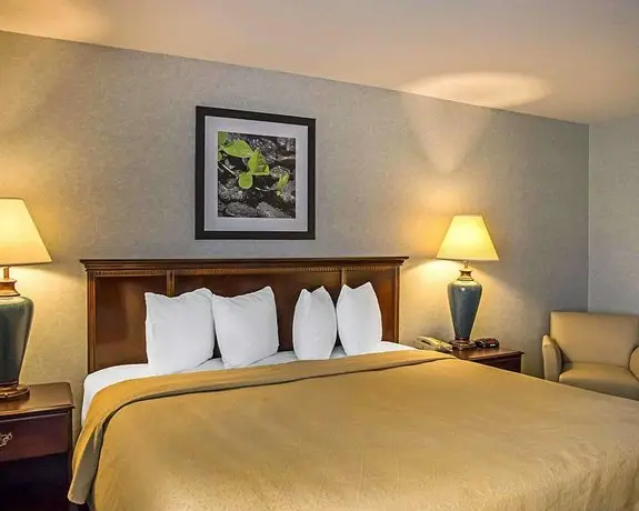 Quality Inn & Suites Forest Park Cincinnati 