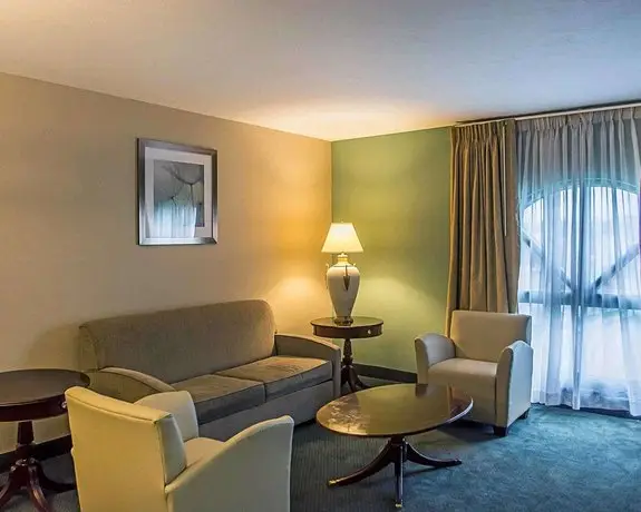 Quality Inn & Suites Forest Park Cincinnati 