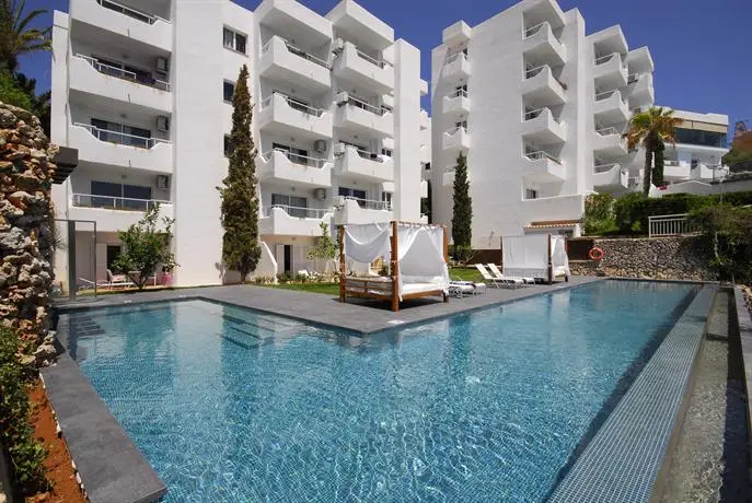 Ferrera Beach Apartments 