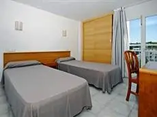 Ferrera Beach Apartments 