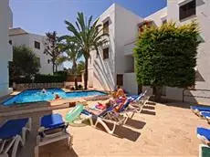 Ferrera Beach Apartments 