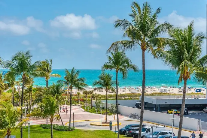 Bentley Hotel South Beach 