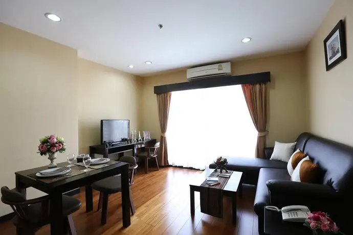 J Town Serviced Apartments 