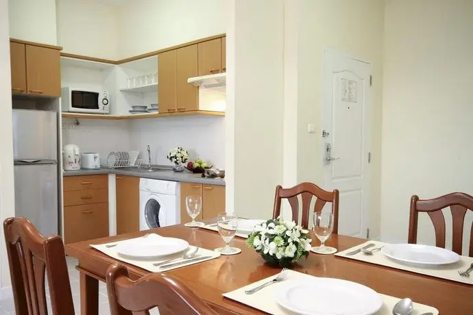 Kameo House Serviced Apartments Sriracha 