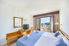 Gavimar Cala Gran Hotel and Apartments 