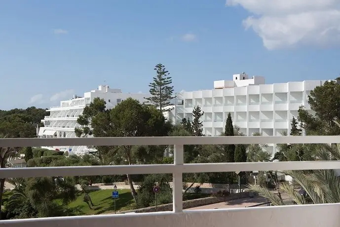 Gavimar Cala Gran Hotel and Apartments 