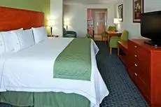 Holiday Inn Express & Suites Toluca Zona Aeropuerto 