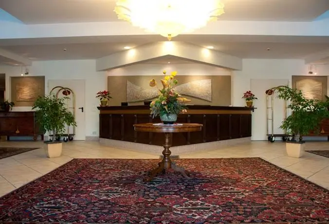 Alexia Palace Hotel Residence 