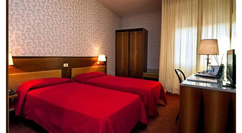 Hotel Donatello Modena 