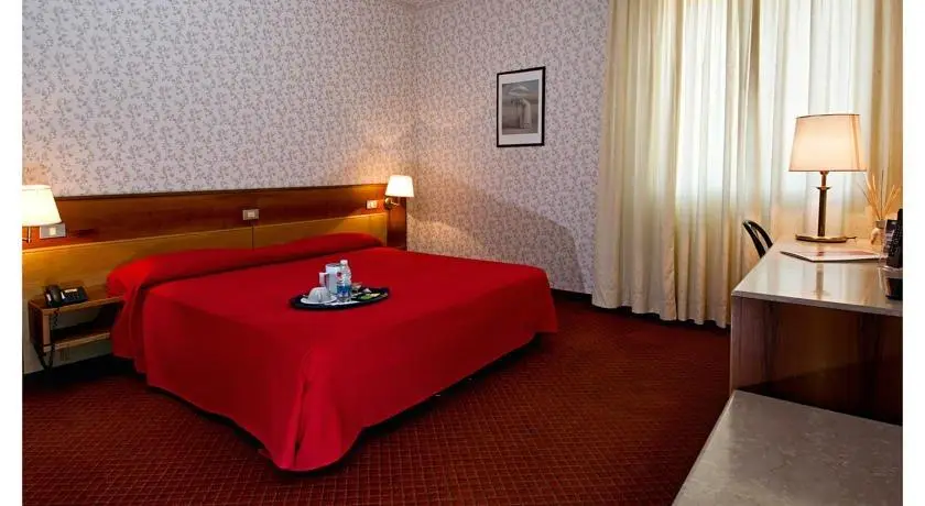 Hotel Donatello Modena 