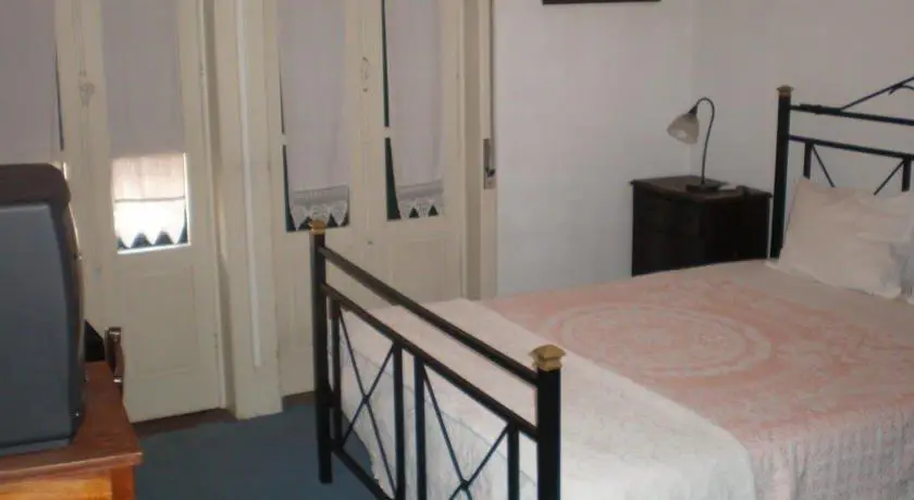 Residencia LIS B&B and Parking 