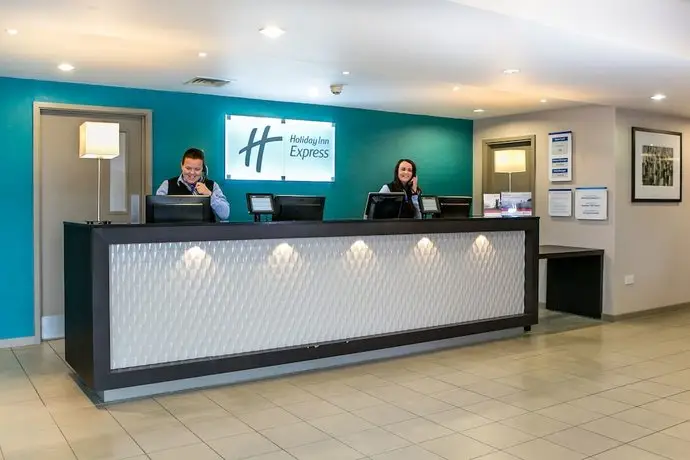 Holiday Inn Express Manchester Airport