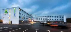 Holiday Inn Express Manchester Airport 