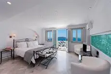 Athina Luxury Suites 