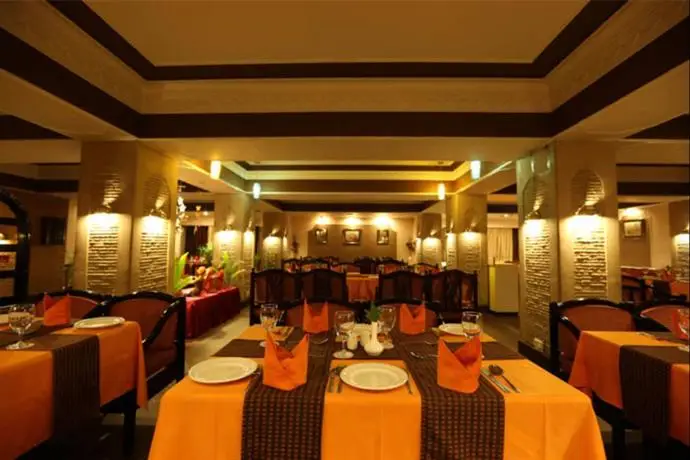 Hotel Rajmahal Guwahati 