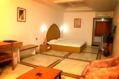 Hotel Kavery Rajkot