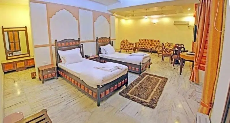 Hotel Vasundhara Palace