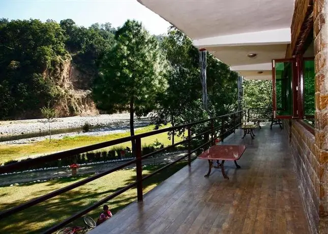 Corbett Riverside Resort Ramnagar