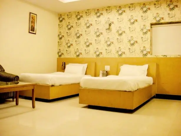 Hotel P R Residency