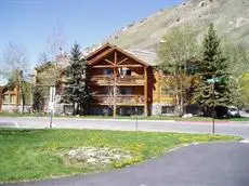 The Rusty Parrot Lodge and Spa 