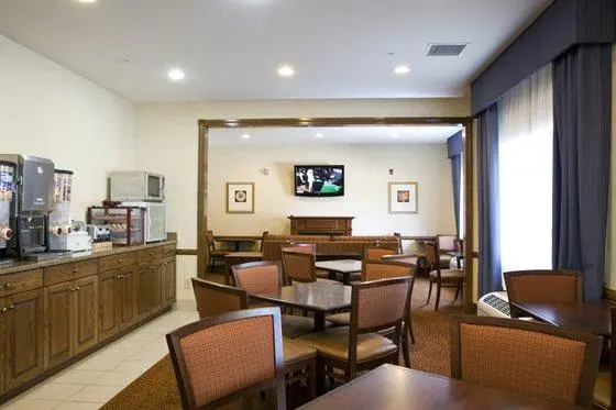 Country Inn & Suites by Radisson Rochester MN