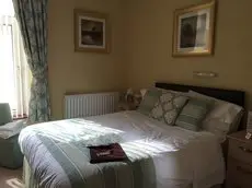 Edgcumbe Guest House 