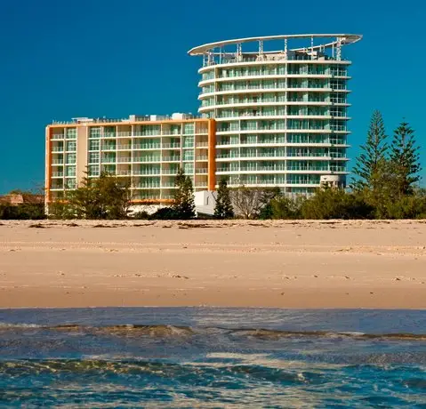 Kirra Surf Apartment 