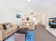 Kirra Surf Apartment 