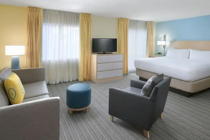 Sonesta ES Suites Cleveland Airport 