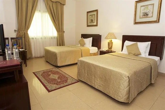 Safeer Plaza Hotel Apartments 