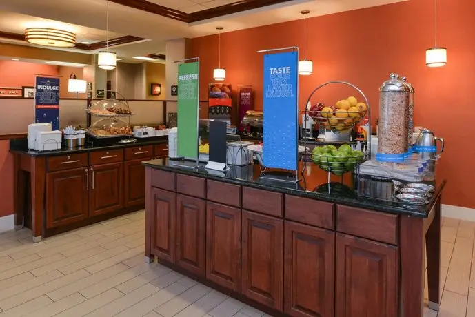 Hampton Inn College Park 