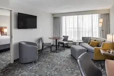 Courtyard by Marriott Boston Logan Airport 