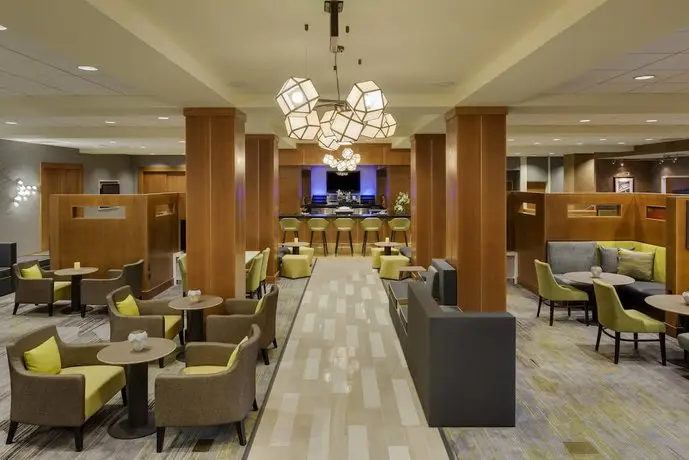 Courtyard by Marriott Boston Logan Airport 