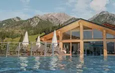 Almwellness-Resort Tuffbad 