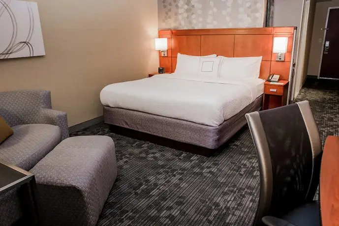 Courtyard by Marriott Lafayette