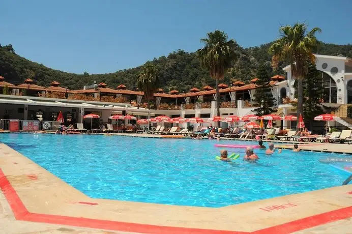 Karbel Beach Hotel 