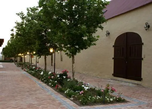 Asara Wine Estate & Hotel 