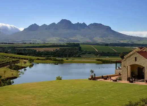 Asara Wine Estate & Hotel 